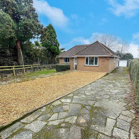 The Lockett Wonderful Large Bungalow Plympton, Plymouth Free Parking By Staystaycations Экстерьер фото